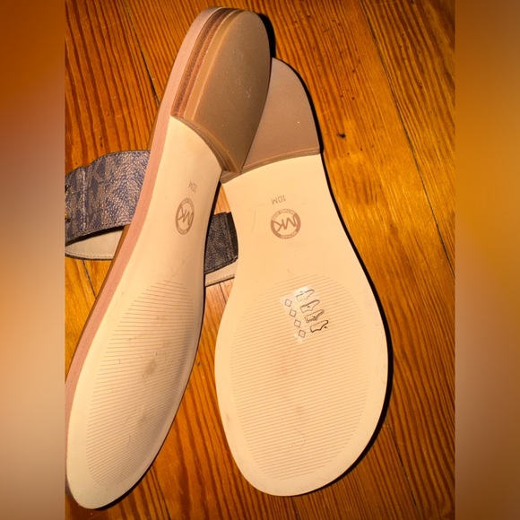 NWOT Michael Kord Signature Logo and Leather Strap Sandal - Picture 3 of 3